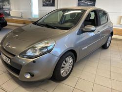 Ljusbrun (brun) Begagnad 2010 Renault Clio Halvkombi | 35 500 kr