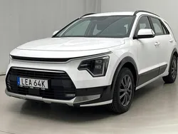 Vit Begagnad 2024 Kia Niro SUV | 279 000 kr