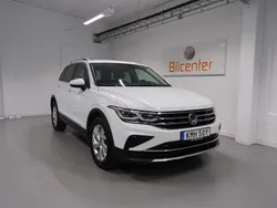 Vit Begagnad 2021 VW Tiguan Elegance SUV | 327 900 kr (Marknadspris)