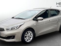 Grå (grey) Begagnad 2017 Kia Ceed Halvkombi | 119 900 kr (Marknadspris)