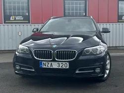 Blå Begagnad 2013 BMW 520 Kombi | 147 900 kr (Marknadspris)
