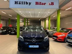 Mörkblå (blå) Begagnad 2019 Mercedes GLE350 Sportkupé | 584 900 kr