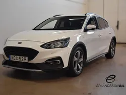 Vit Begagnad 2019 Ford Focus Active Halvkombi | 169 900 kr (Marknadspris)