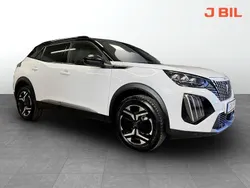 Vit Begagnad 2024 Peugeot 2008 GTi SUV | 279 900 kr (Lite dyr)