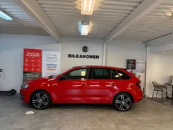 Röd Begagnad 2014 Skoda Rapid Style Halvkombi | 64 900 kr (Bra pris)