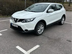 Vit Begagnad 2014 Nissan Qashqai SUV | 105 000 kr (Bra pris)
