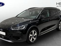 Svart Begagnad 2023 Ford Focus Active Kombi | 214 900 kr (Marknadspris)