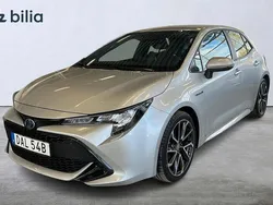 Silver Begagnad 2019 Toyota Corolla Hybrid Active Halvkombi | 229 900 kr (Marknadspris)