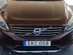 Brun Begagnad 2015 Volvo XC60 Summum SUV | 129 900 kr (Marknadspris)