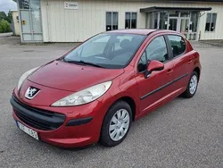 Röd Begagnad 2008 Peugeot 207 Halvkombi | 34 500 kr (Marknadspris)