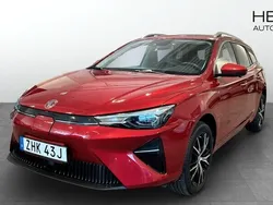 Röd (red) Begagnad 2022 MG MG5 EV Kombi | 249 900 kr