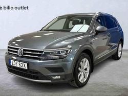 Grå Begagnad 2020 VW Tiguan Allspace SUV | 269 900 kr (Marknadspris)