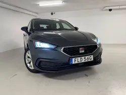 Grå Begagnad 2022 Seat Leon Style Halvkombi | 129 000 kr (Marknadspris)