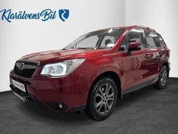 Ljusröd Begagnad 2015 Subaru Forester SUV | 144 900 kr (Marknadspris)