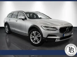 Silver Begagnad 2018 Volvo V90 CC Kombi | 244 900 kr (Bra pris)