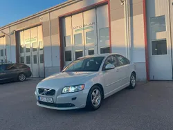 Vit Begagnad 2011 Volvo S40 Momentum Sedan | 54 900 kr (Marknadspris)
