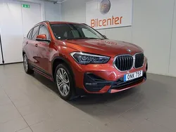 Orange Begagnad 2020 BMW X1 SUV | 269 900 kr (Marknadspris)