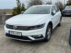 Vit Begagnad 2019 VW Passat Alltrack Kombi | 199 995 kr (Marknadspris)