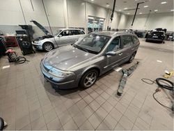 Grå Begagnad 2002 Renault Laguna GrandTour Initiale Paris Kombi | 32 000 kr