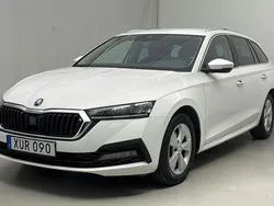 Vit Begagnad 2021 Skoda Octavia | 160 000 kr (Marknadspris)