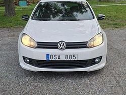Vit Begagnad 2011 VW Golf VI Halvkombi | 69 000 kr (Marknadspris)