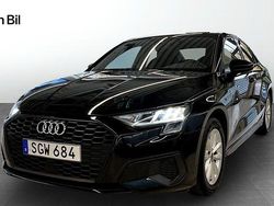 Brilliantsvart Begagnad 2022 Audi A3 Proline Sedan | 249 000 kr (Marknadspris)