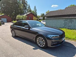 Grå Begagnad 2017 BMW 530e iPerformance Sedan | 249 000 kr (Lite dyr)