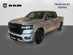 Silver (silvermetallic) Ny 2025 Dodge Ram Pickup | 1 174 500 kr (Bra pris)