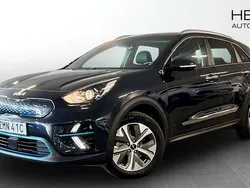 Blå (blue) Begagnad 2022 Kia e-Niro Advance SUV | 259 900 kr (Bra pris)