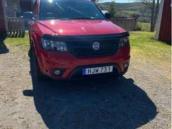 Röd Begagnad 2014 Fiat Freemont SUV | 70 000 kr (Superpris)