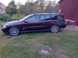 Röd Begagnad 2007 Volvo V70 Kinetic Kombi | 10 000 kr (Superpris)