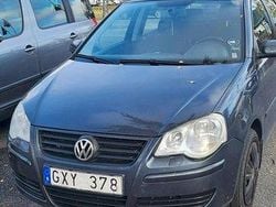 Grå Begagnad 2008 VW Polo Comfortline Halvkombi | 32 000 kr (Marknadspris)