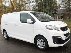 Vit Begagnad 2021 Peugeot Expert Van | 248 750 kr (Bra pris)