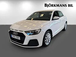 Vit Begagnad 2023 Audi A1 Sportback Halvkombi | 239 900 kr (Marknadspris)