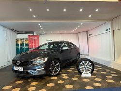 Grå Begagnad 2015 Volvo S60 R-Design Sedan | 159 999 kr (Marknadspris)