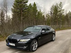 Grå Begagnad 2011 BMW 520 Sedan | 99 000 kr (Marknadspris)