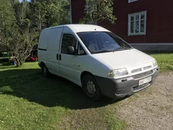 Vit Begagnad 2003 Citroën Jumpy Minibuss | 18 000 kr