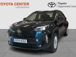 Svart Begagnad 2024 Toyota Yaris Cross Active SUV | 279 900 kr (Marknadspris)