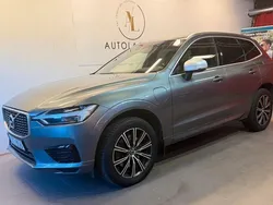 Grå Begagnad 2017 Volvo XC60 R-Design SUV | 304 900 kr (Bra pris)