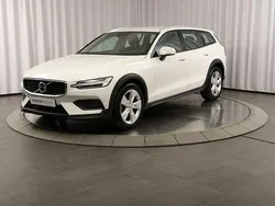 Begagnad 2022 Volvo V60 CC Kombi | 349 900 kr (Marknadspris)