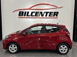 Röd Begagnad 2017 Hyundai i10 Comfort Halvkombi | 94 900 kr (Marknadspris)