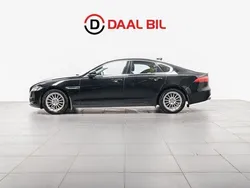 Svart Begagnad 2017 Jaguar XF Sedan | 189 700 kr (Superpris)