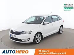Vit Begagnad 2015 Skoda Rapid Halvkombi | 97 000 kr (Marknadspris)