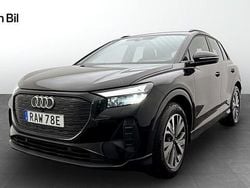 Mytsvart metallic Begagnad 2023 Audi Q4 e-tron Proline SUV | 429 000 kr (Marknadspris)