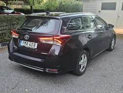 Svart Begagnad 2017 Toyota Auris Touring Sports Active Kombi | 65 000 kr