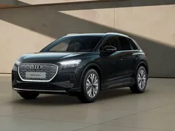Svart Ny 2025 Audi Q4 e-tron Advanced Plus SUV | 682 300 kr (Superpris)