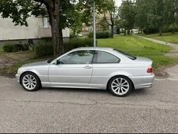 Grå Begagnad 2002 BMW 320 Sportkupé | 55 000 kr (Marknadspris)