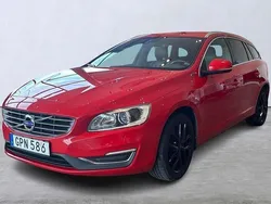 Röd Begagnad 2017 Volvo V60 Summum Kombi | 185 000 kr