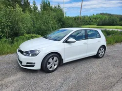 Vit Begagnad 2014 VW Golf VII Halvkombi | 35 000 kr (Bra pris)