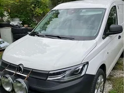 Vit Begagnad 2021 VW Caddy Minibuss | 130 000 kr (Dyr)